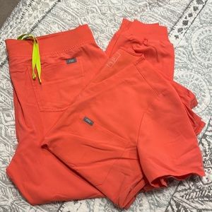 Women’s figs scrubs Set